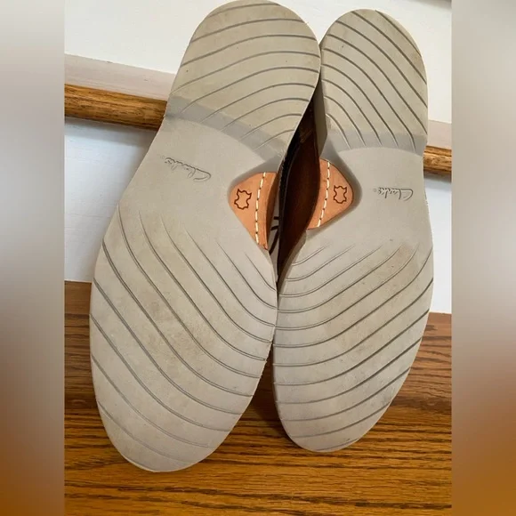 Clarks Men's Size 10M Tan Leather Low Oxford Shoes in EUC - Picture 8 of 16